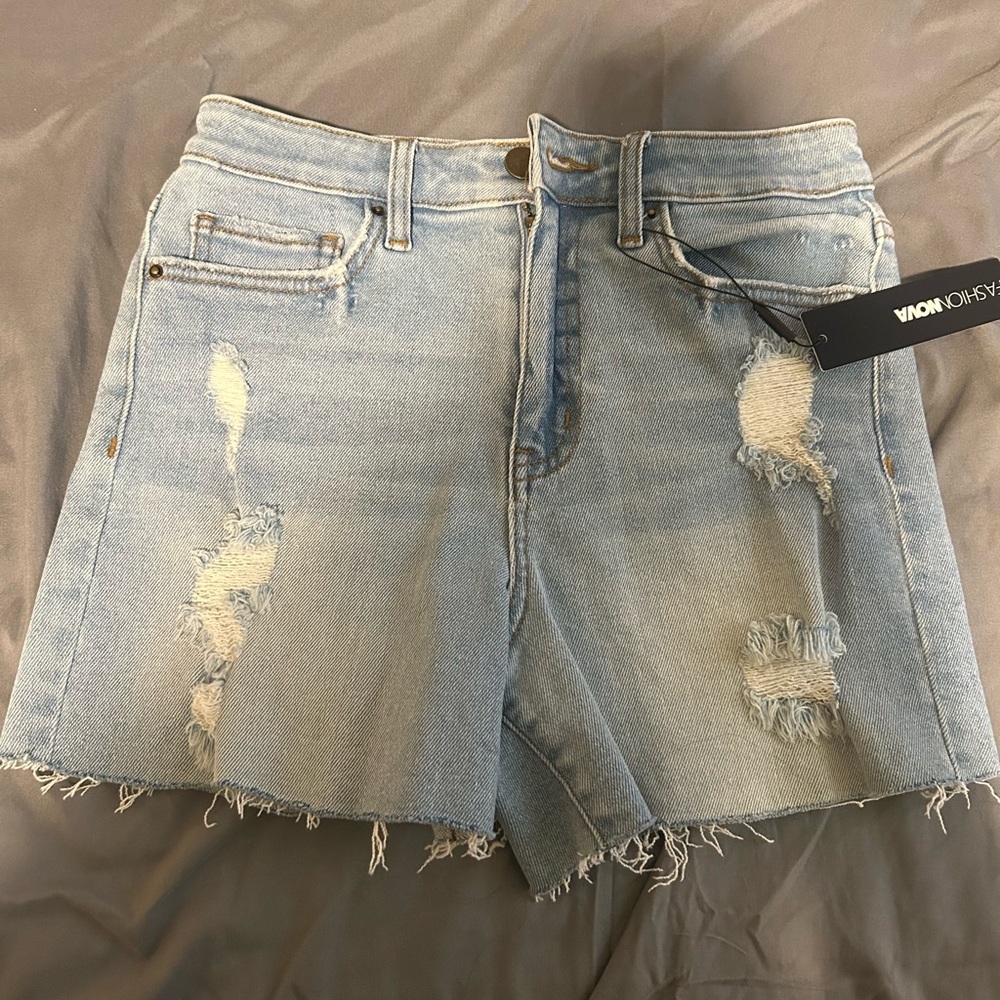 light blue wash Denim shorts